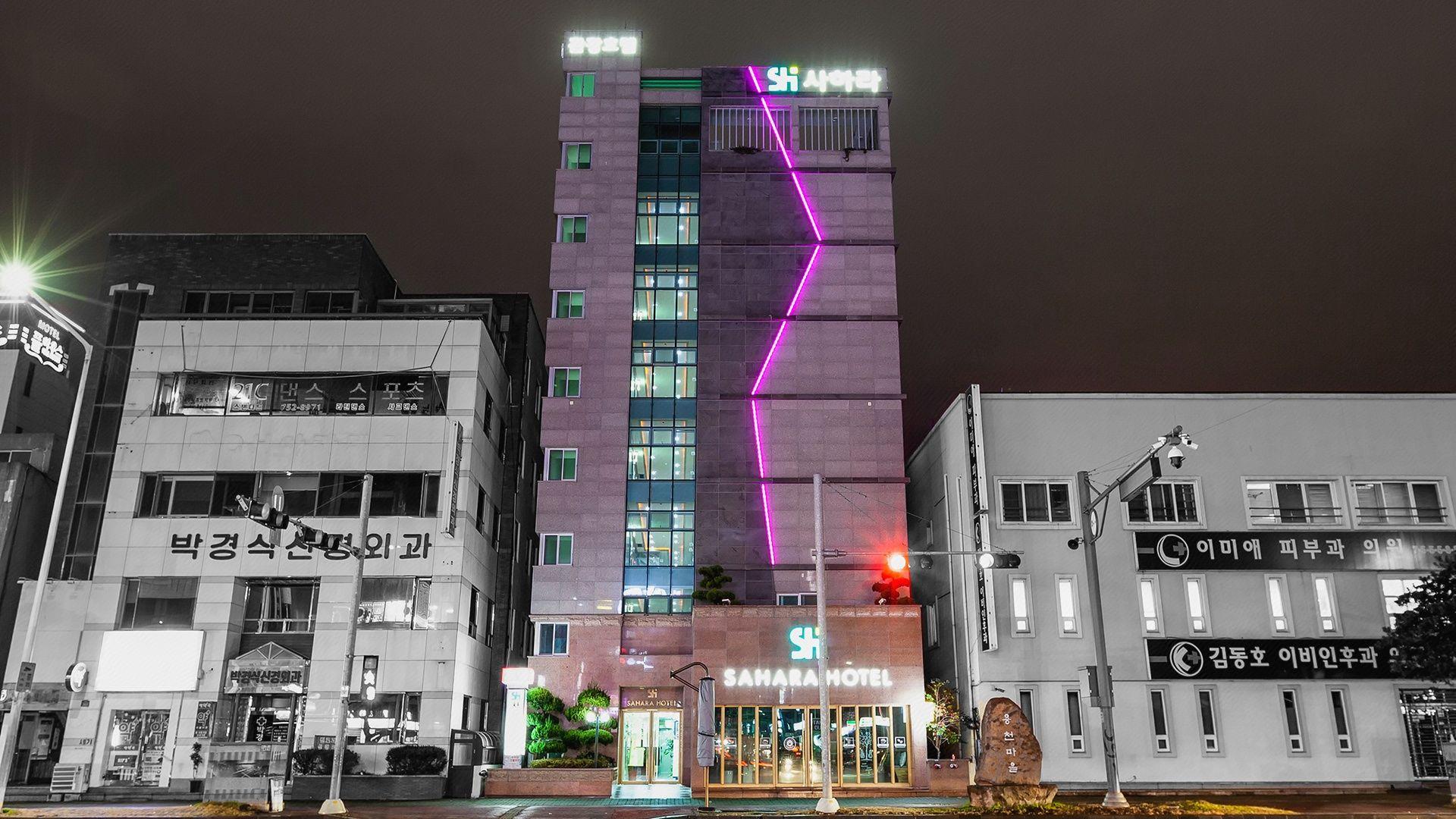 Sahara Hotel 6/31