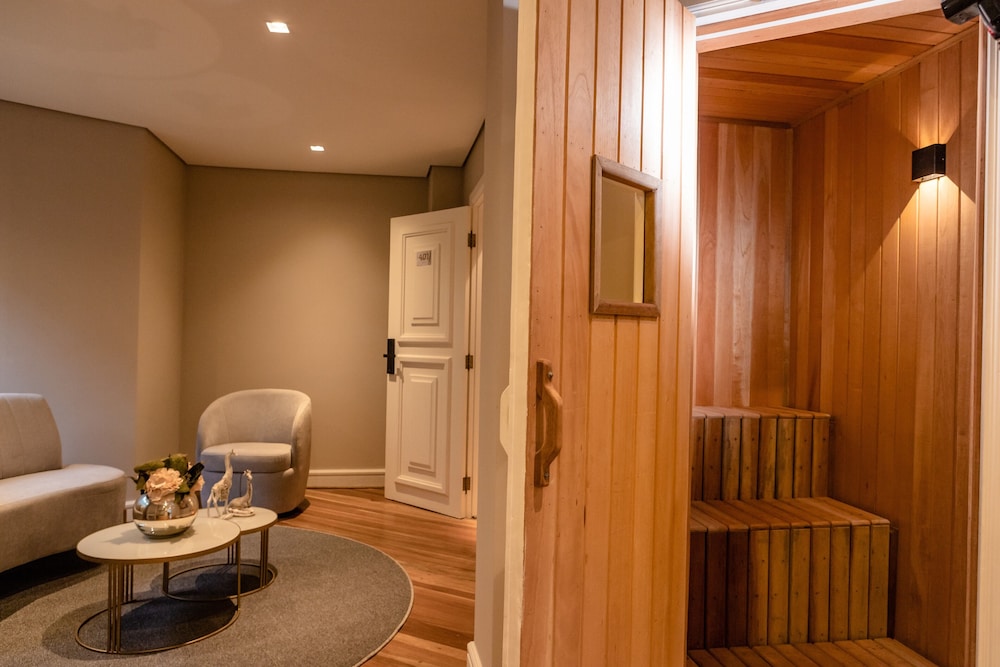 Champet Boutique Hotel 25/50