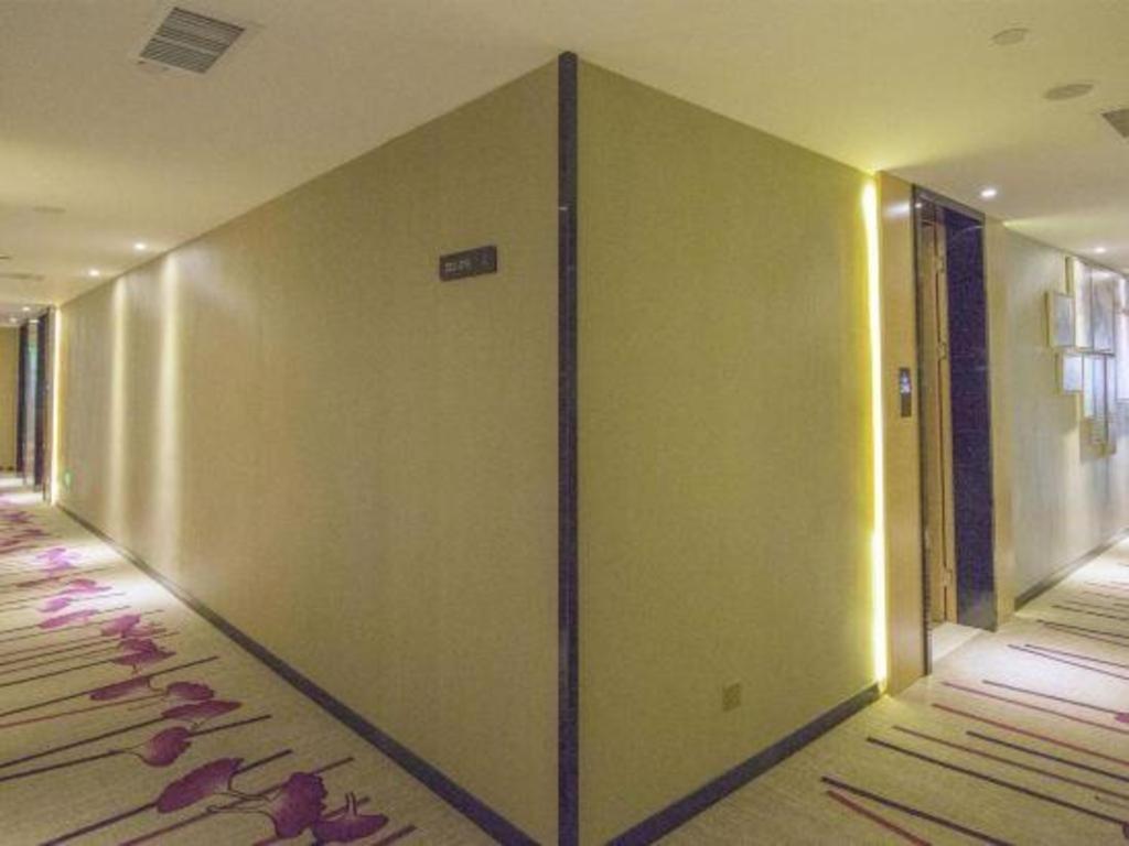 Lavande Hotels Guangzhou Tianhe Tiyu West Road Metro Station photo2