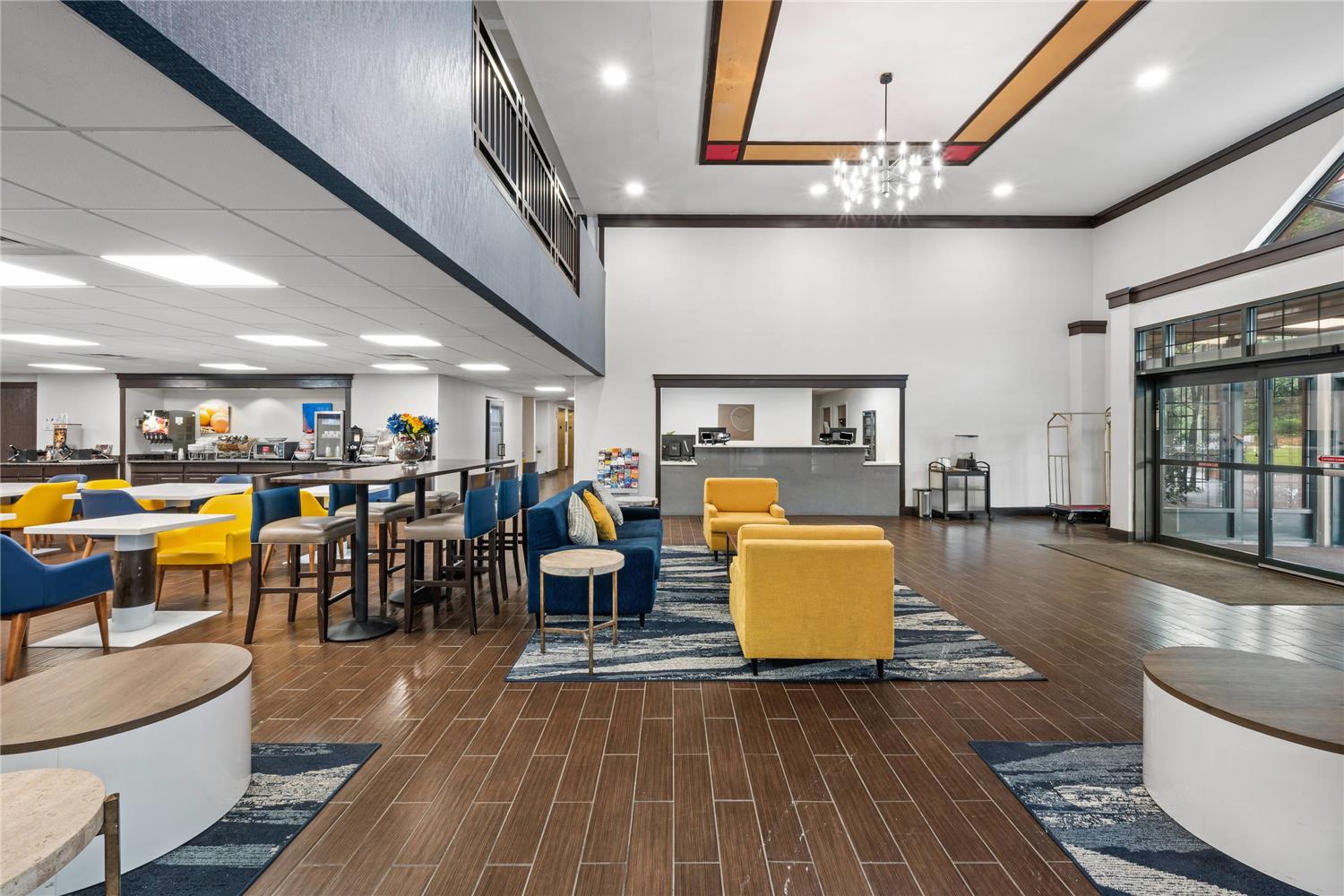 Comfort Suites Near Casinos 13/25