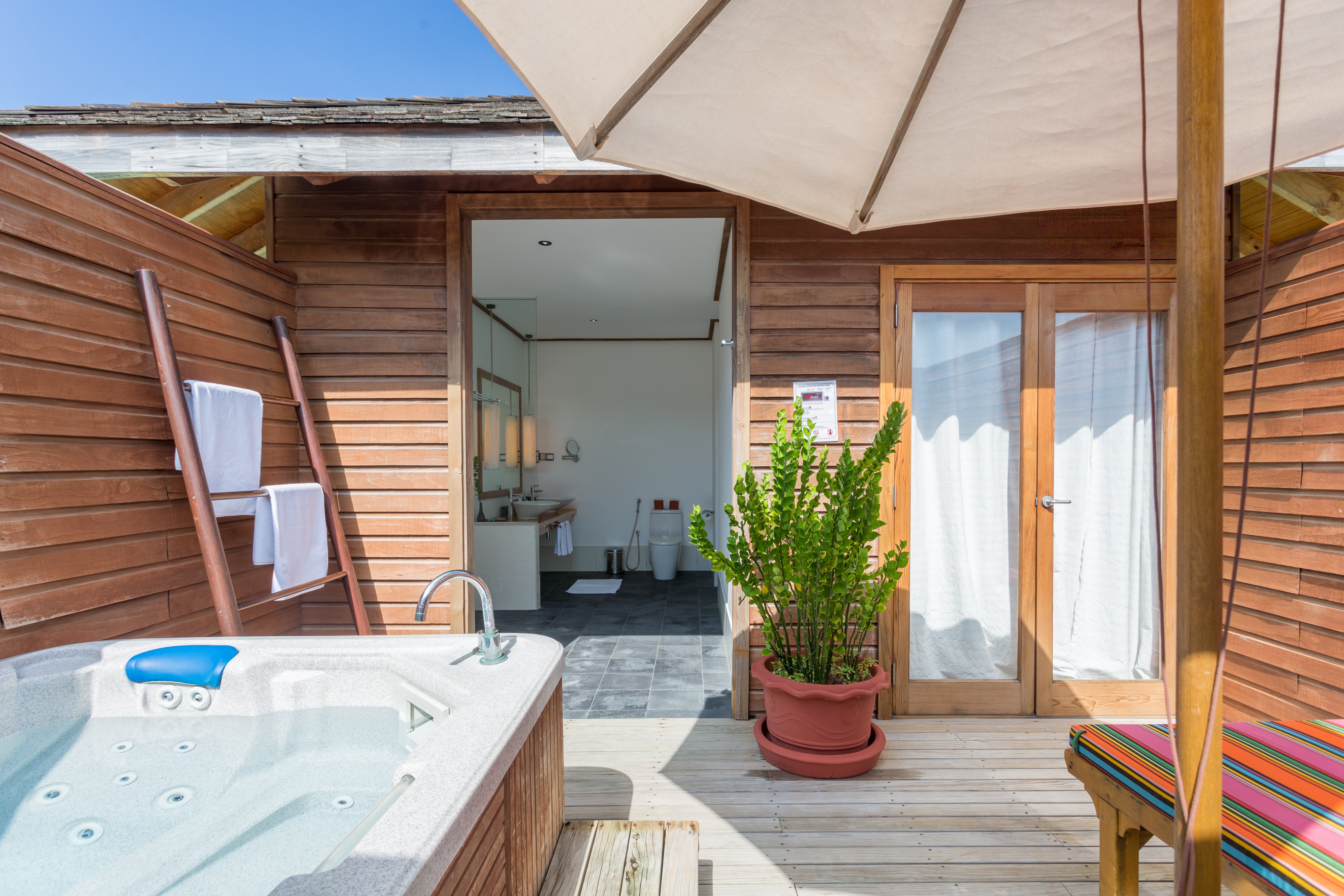 Meeru Maldives Resort Island 66/67