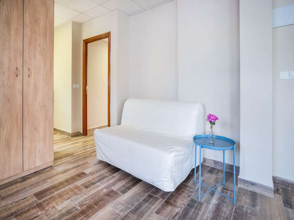 Hostal El Patio de la Luna by Vivere Stays 34/45