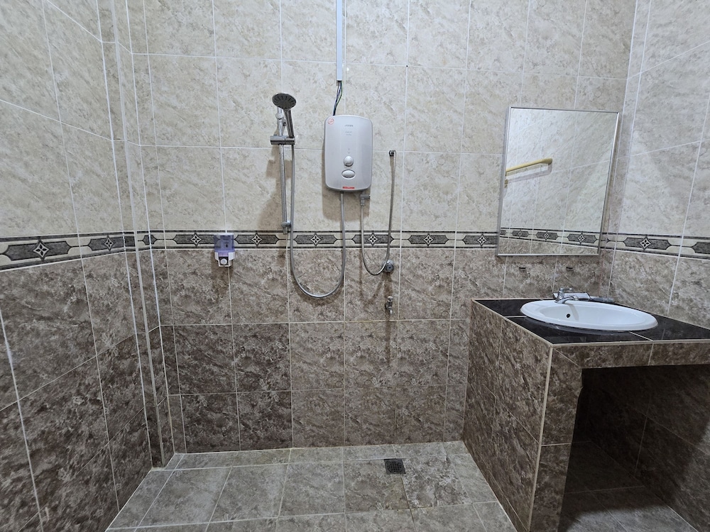 Hotel O Villa Impiana 71/75