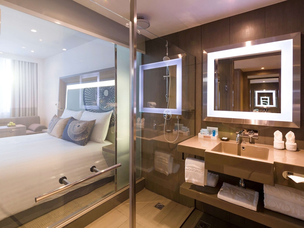 Novotel Bangkok Bangna 39/74