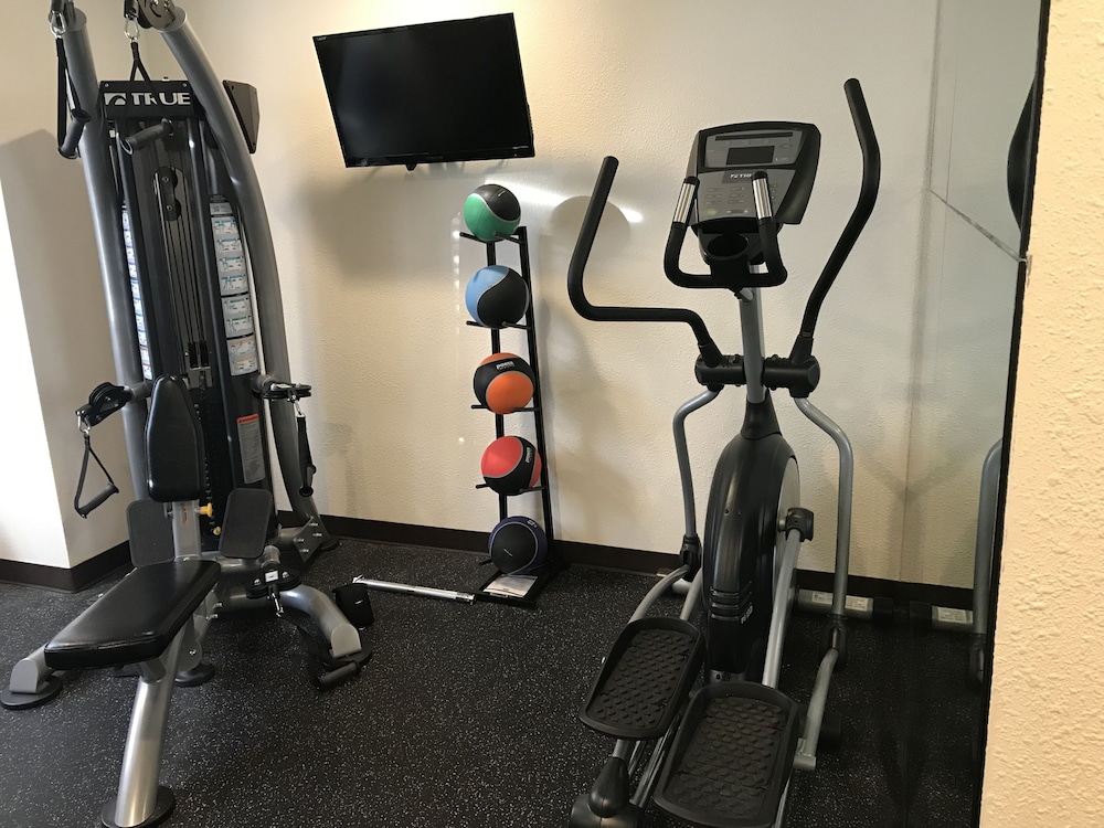 Quality Inn and Suites near NAS Fallon 21/30