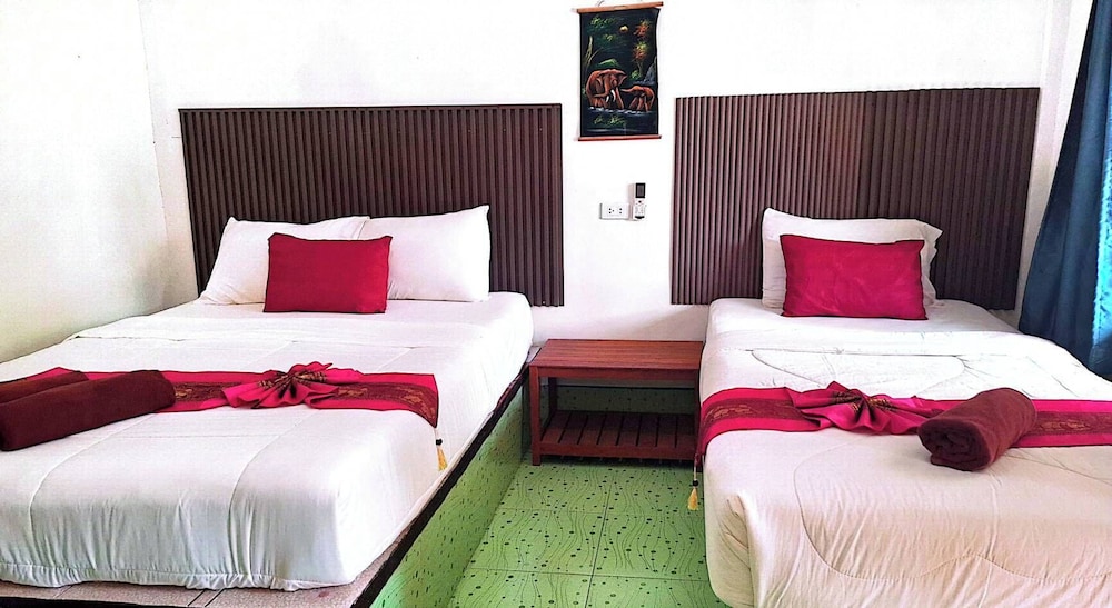 Lanta Maikeaw Bungalow 15/50
