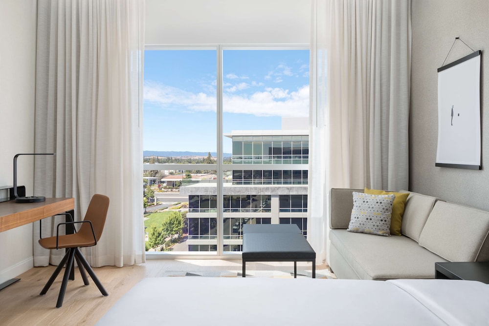 Hyatt Centric Mountain View 57/70