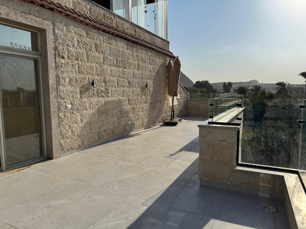 Palacio Pyramids Hotel 53/80