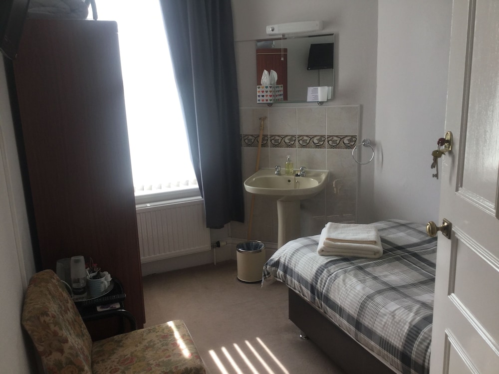 Glenora Guest House 44/57