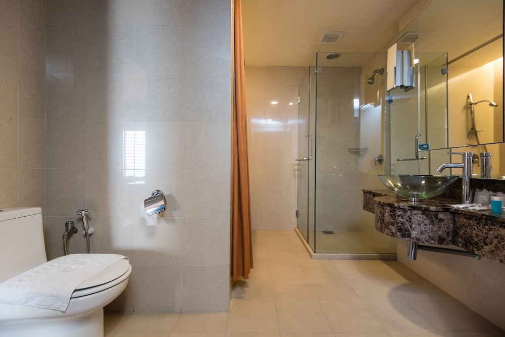 W Studio Resort Suites At Pyramid Tower 30/37