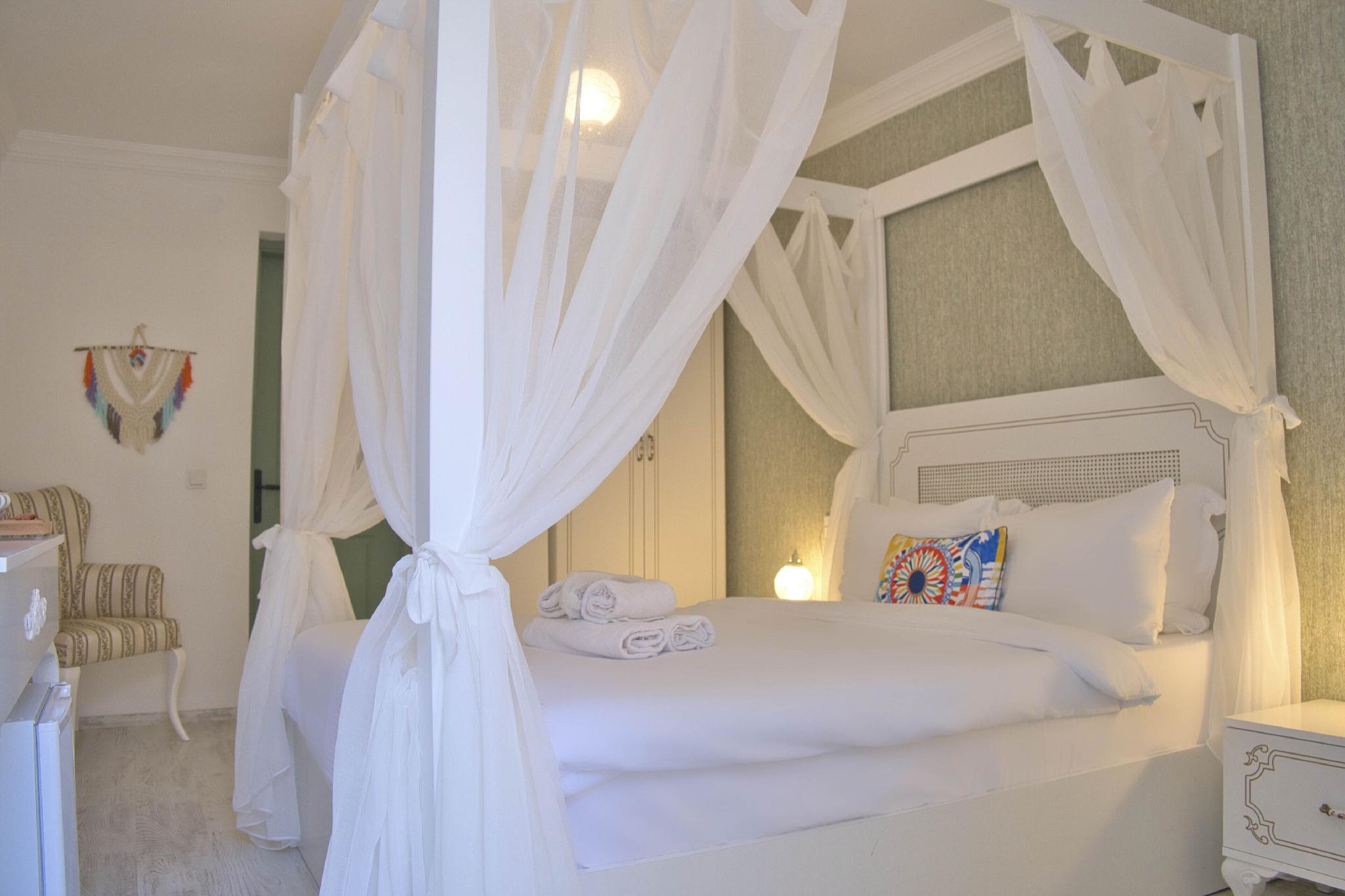 Elda Alacati Boutique Hotel 8/25