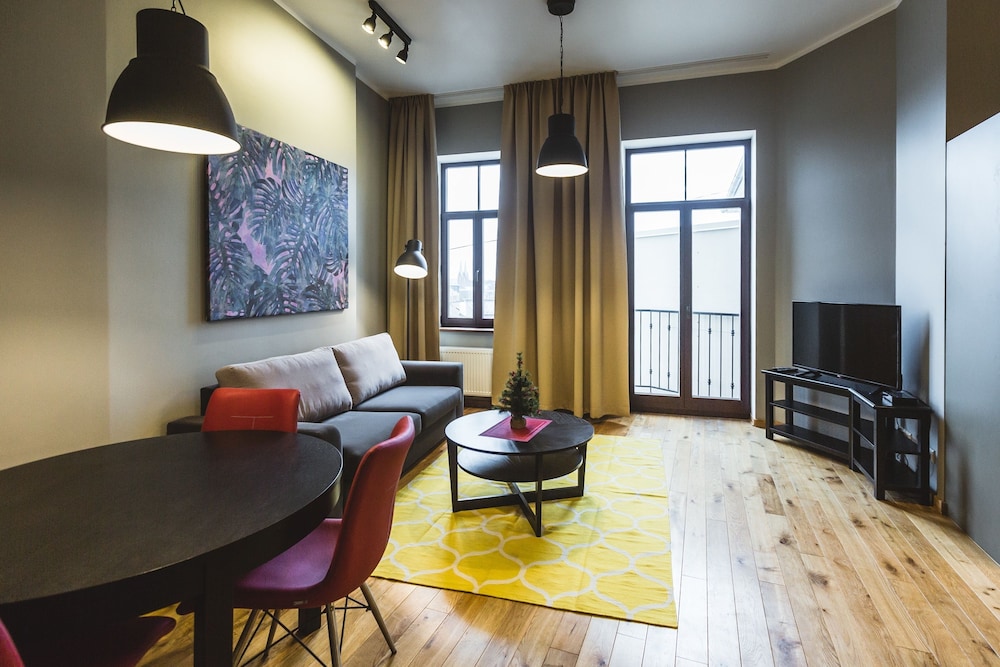 Ernesta Lux Apartments 30/50