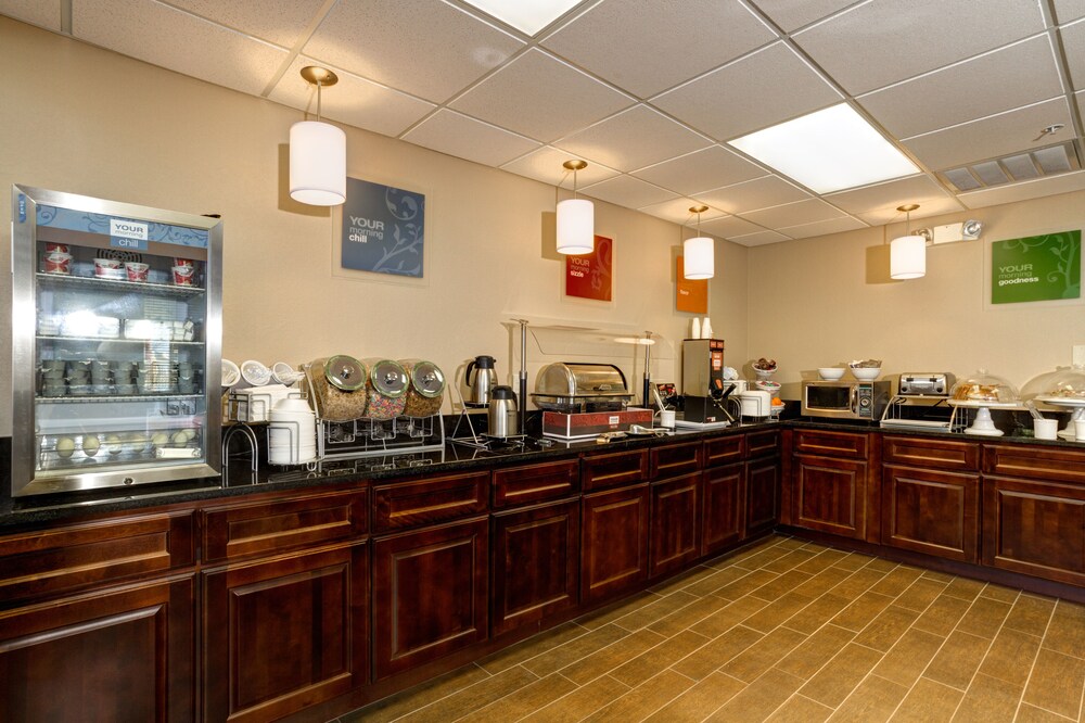 Comfort Suites Clearwater - Dunedin 34/38