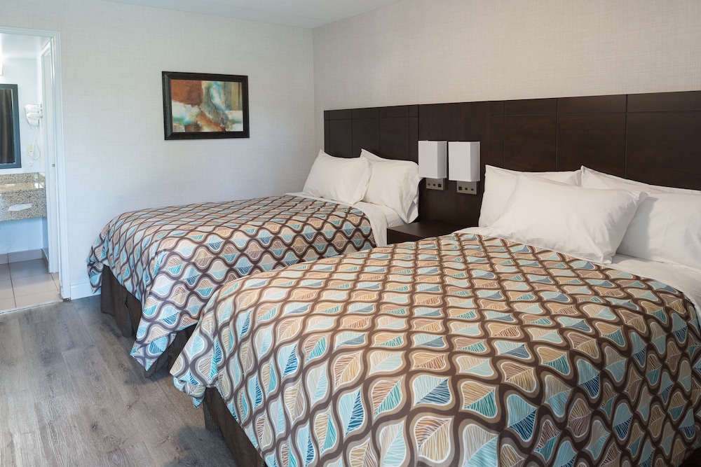 Deluxe Inn 28/70