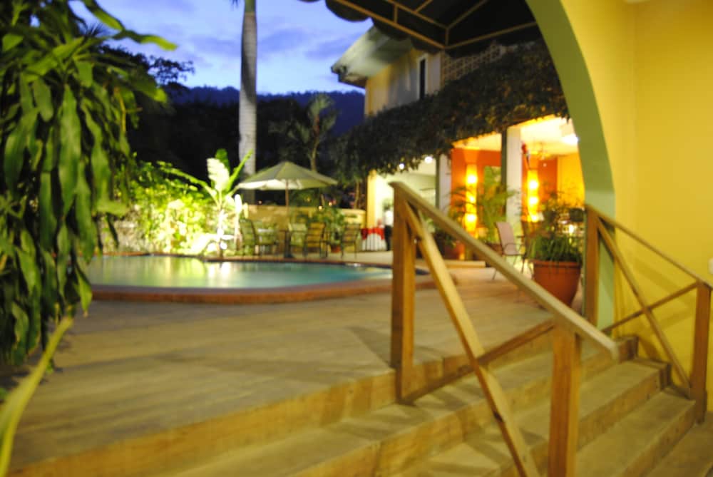 Aparthotel La Cordillera 61/68