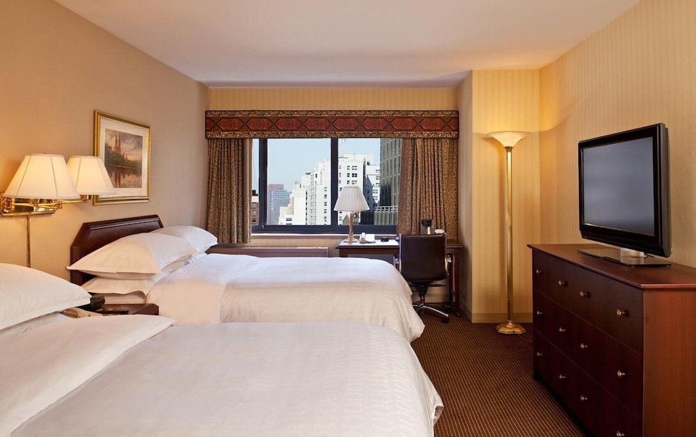 Crowne Plaza Manhattan Times Square by IHG 37/90