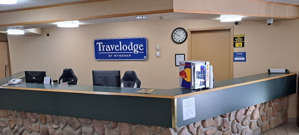Travelodge by Wyndham Lacombe 11/54