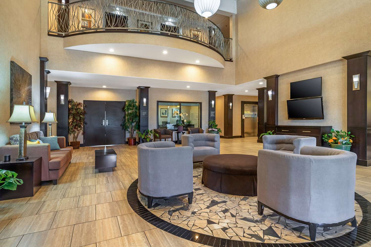 Best Western Plus Lytle Inn and Suites 15/29