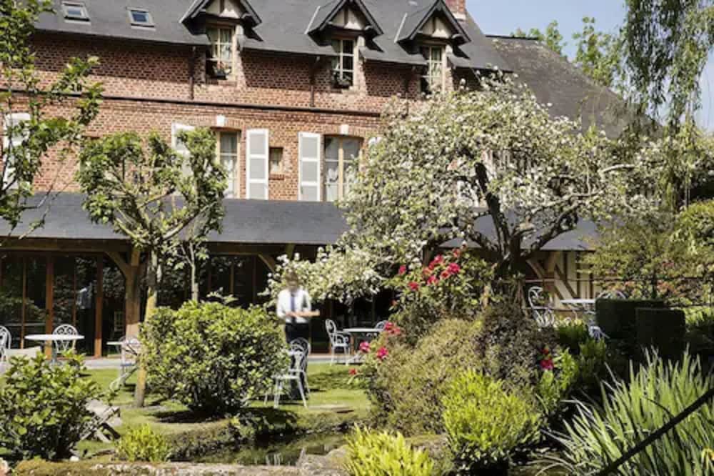 Auberge De La Source 3/69