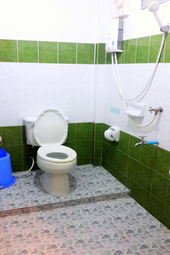 Varin Beach Resort 75/75
