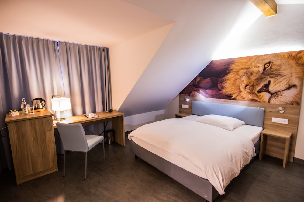 Hotel 7 Continents 10/36