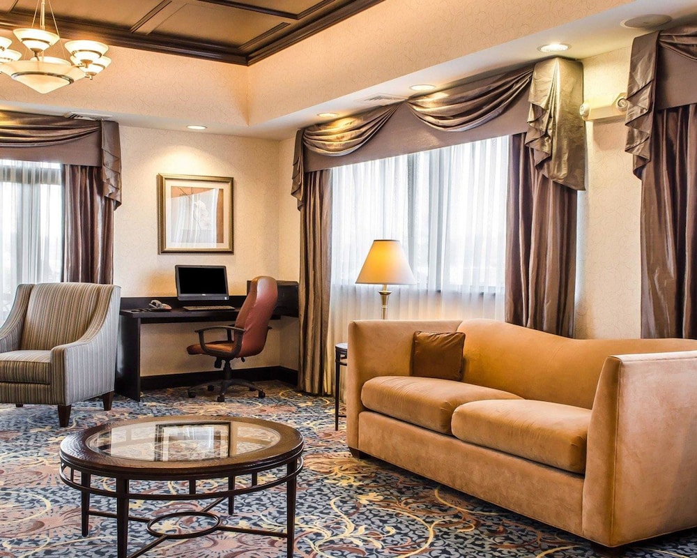 Comfort Suites Bloomsburg, PA 27/44