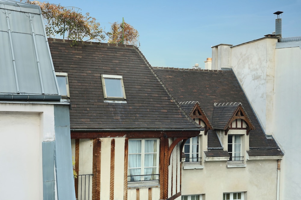 Hotel de Notre Dame Maitre Albert
