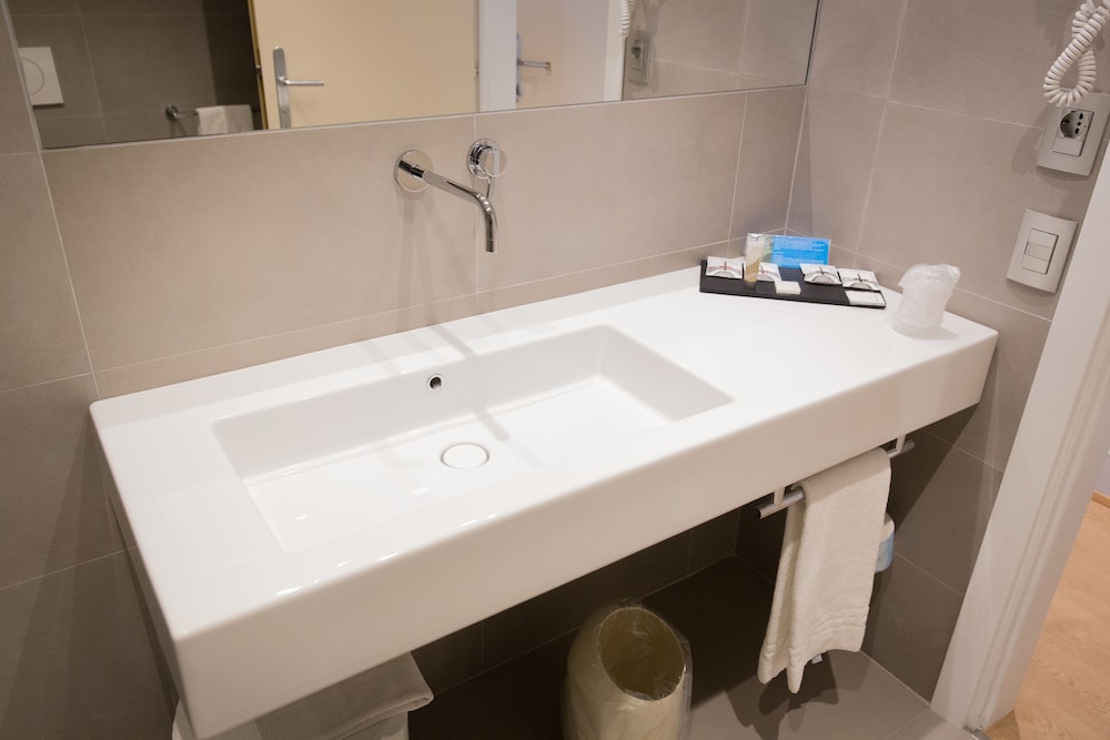Art Hotel Museo 63/72