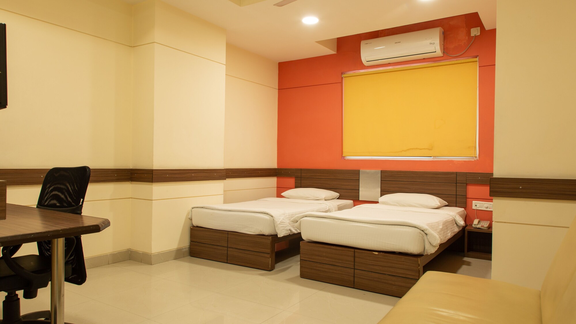غرفة بسرير كوين، Ginger Hotel Tirupur 2/7