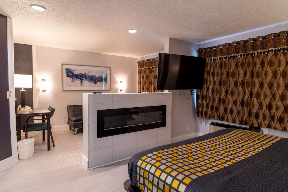 Coratel Inn & Suites by Jasper Hastings 10/50