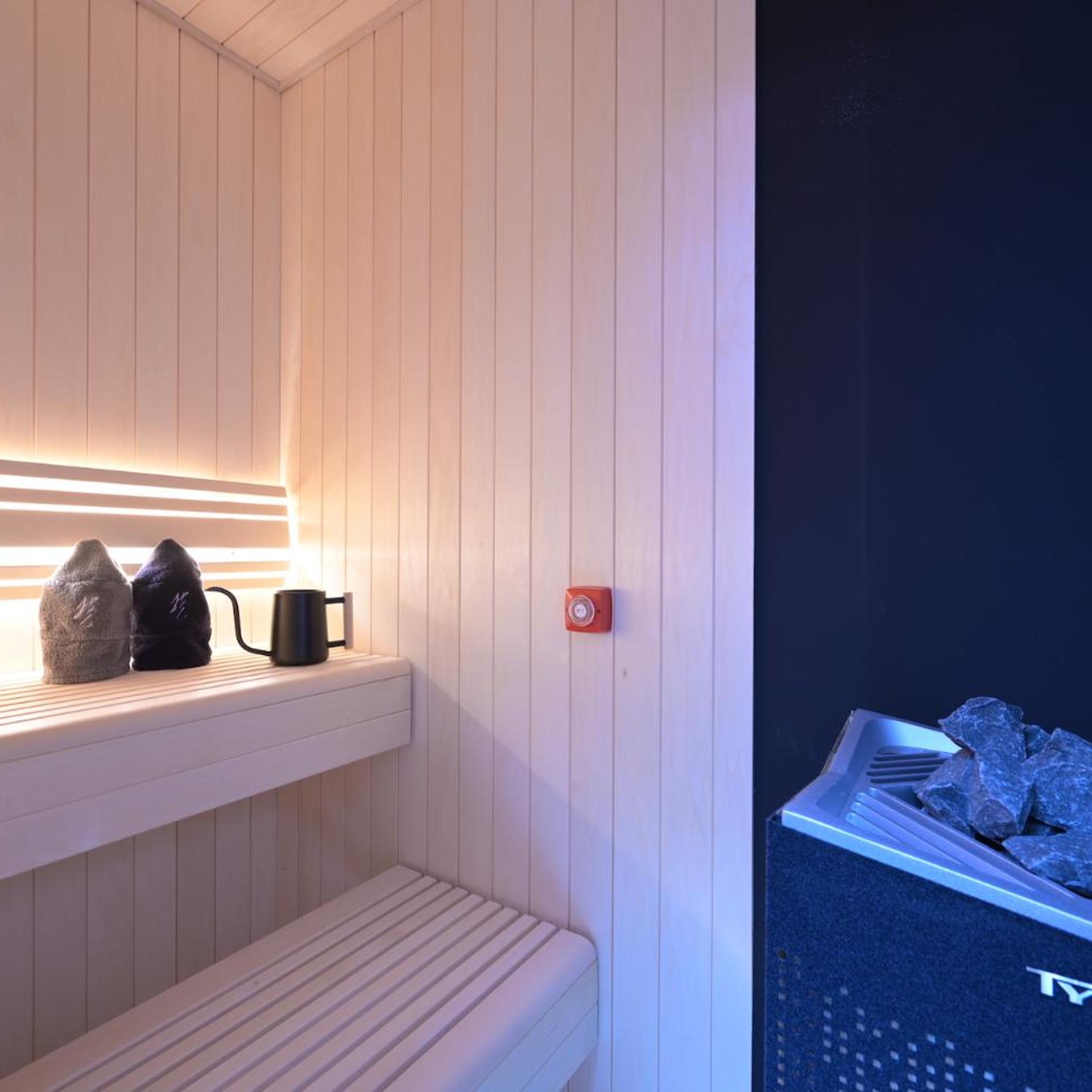 HOTEL MINATO Azabu-juban 30/50