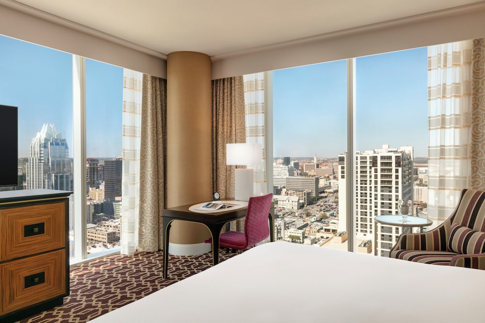 Fairmont Austin 34/72