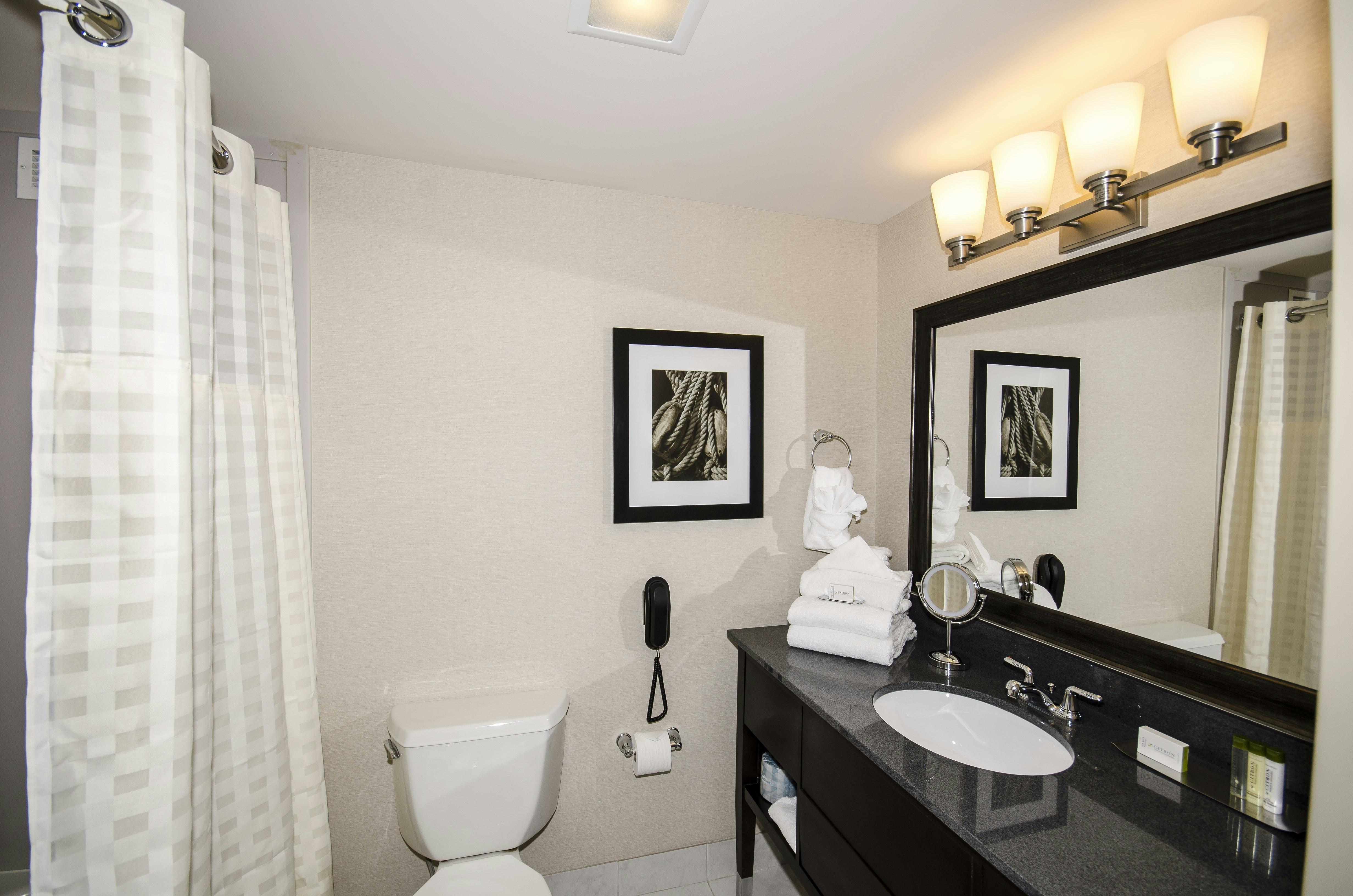 Doubletree By Hilton Port Huron 50/51