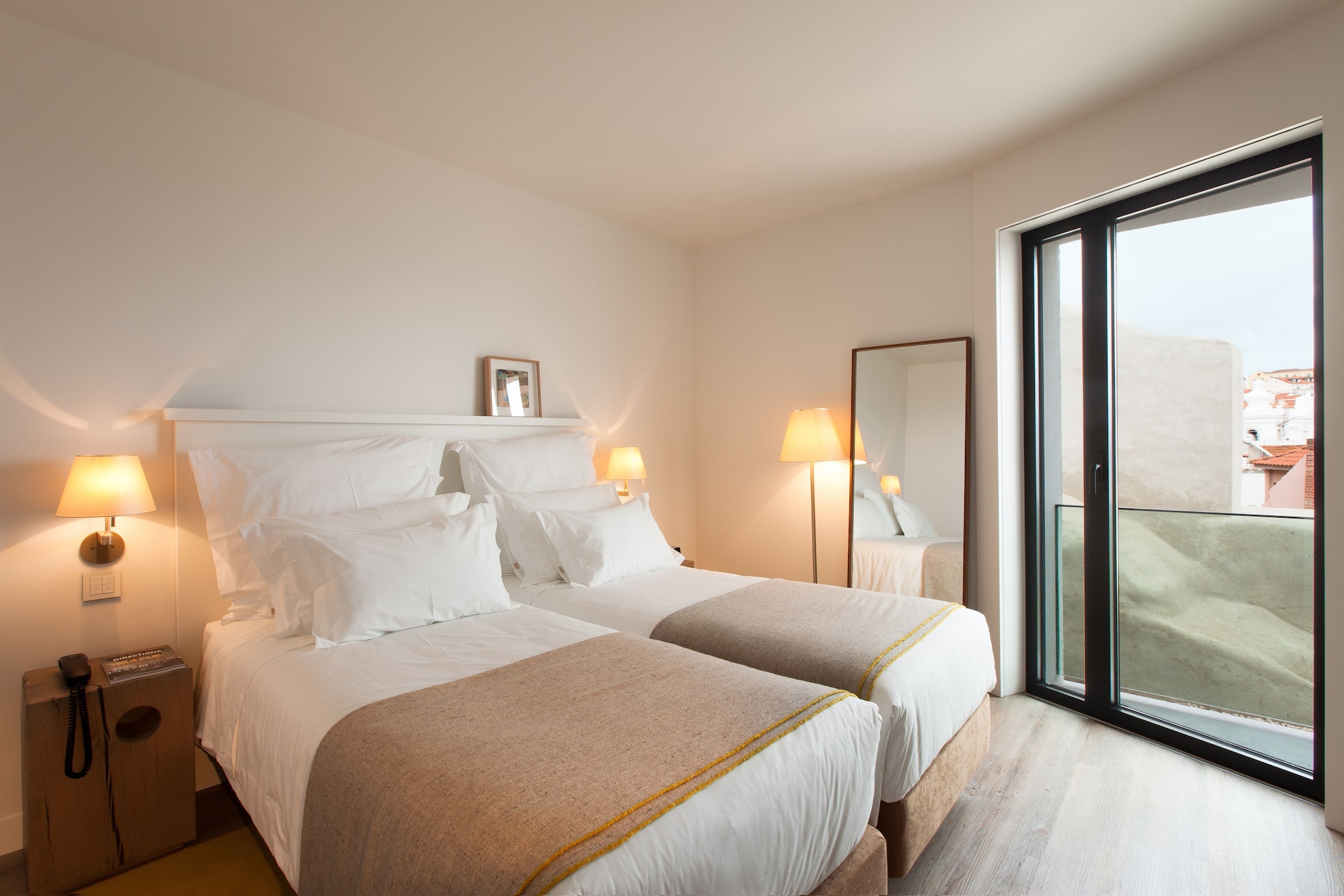 ROOM, TERRACE