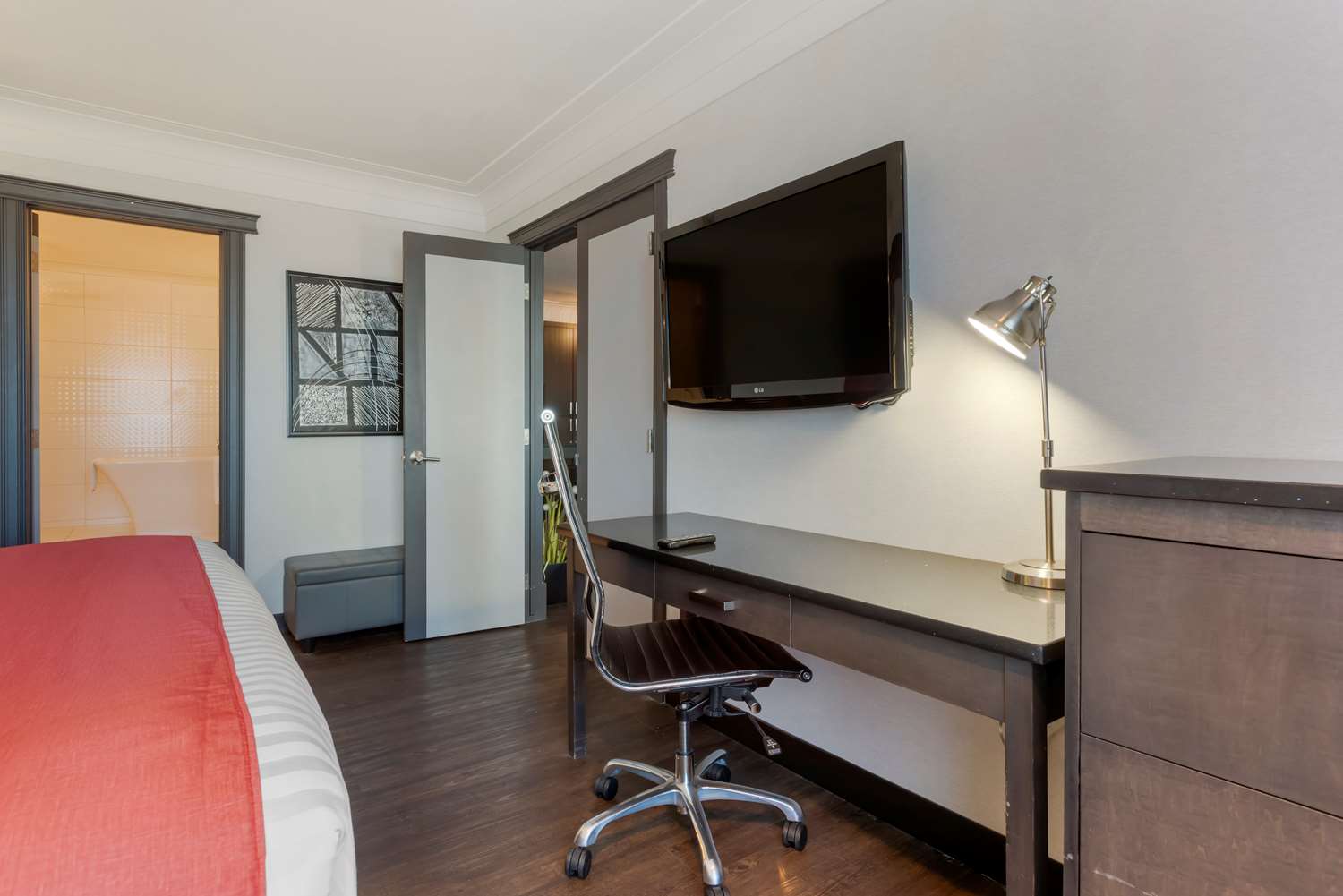 Village Park Inn Calgary 26/29