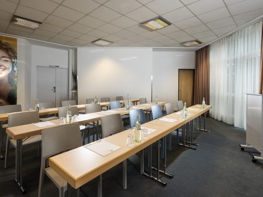 ibis Styles Berlin Treptow Hotel 57/71