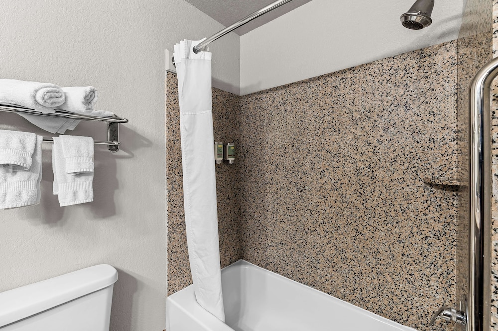 Best Western Sherwood Inn & Suites 47/50