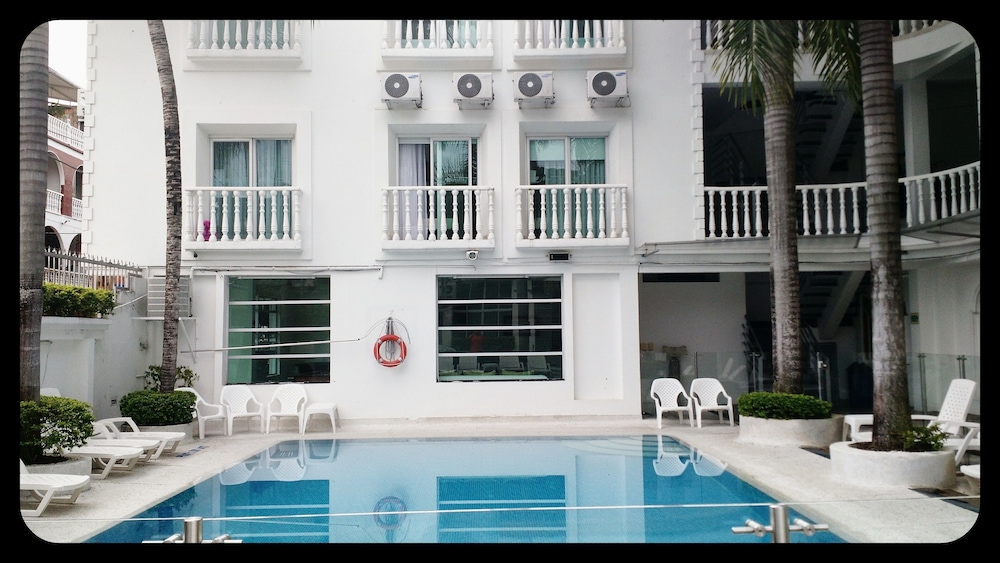 Hotel Manantial 7/68