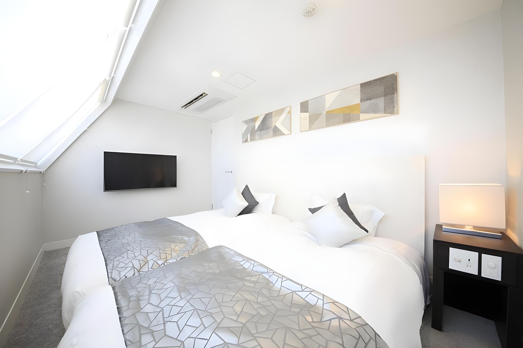 Semi Room, Maisonette, Penthouse, 2 Semi Double Beds