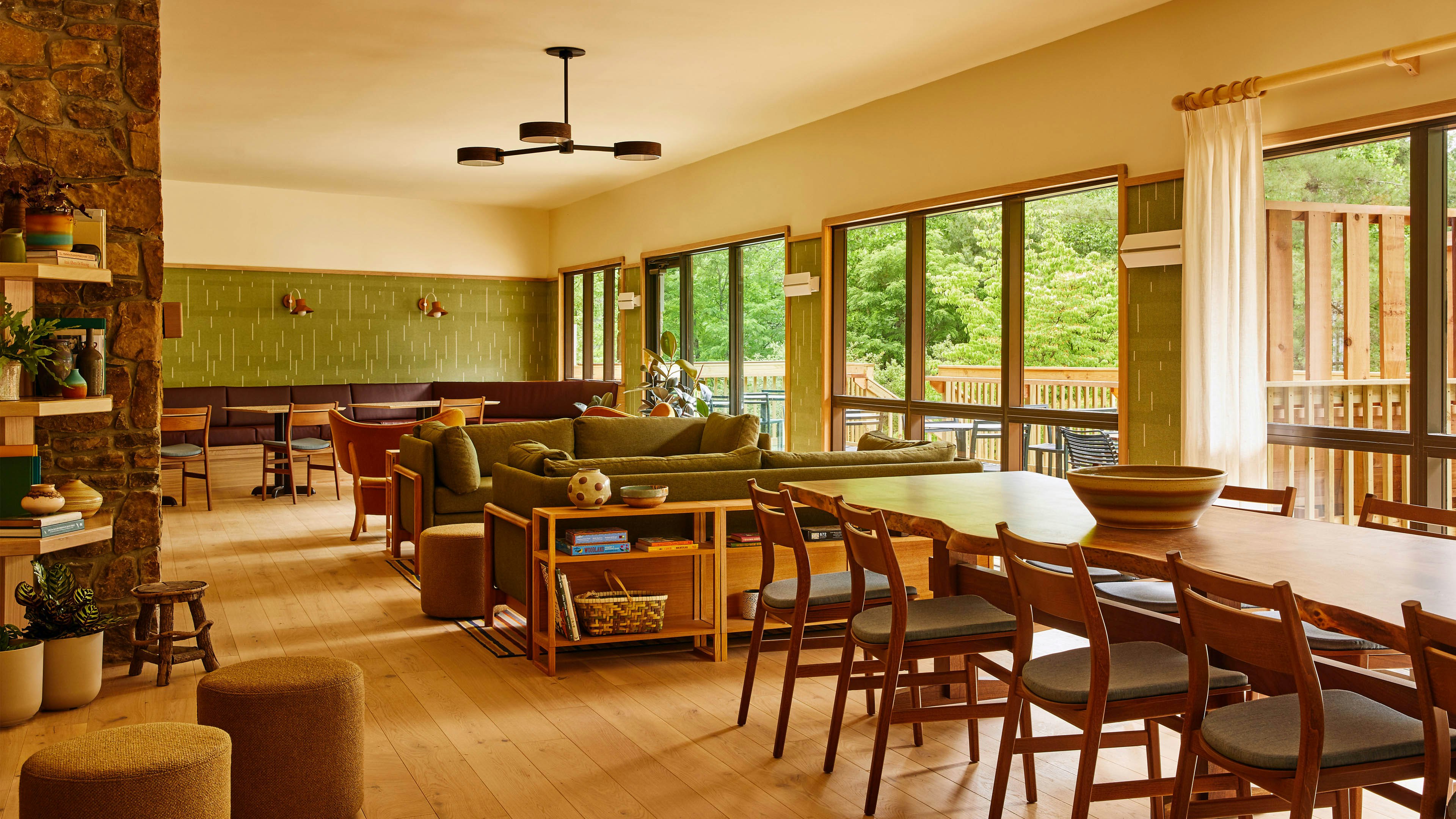 Highlands Inn Lodge Formerly Hampton Inn Highlands 41/53