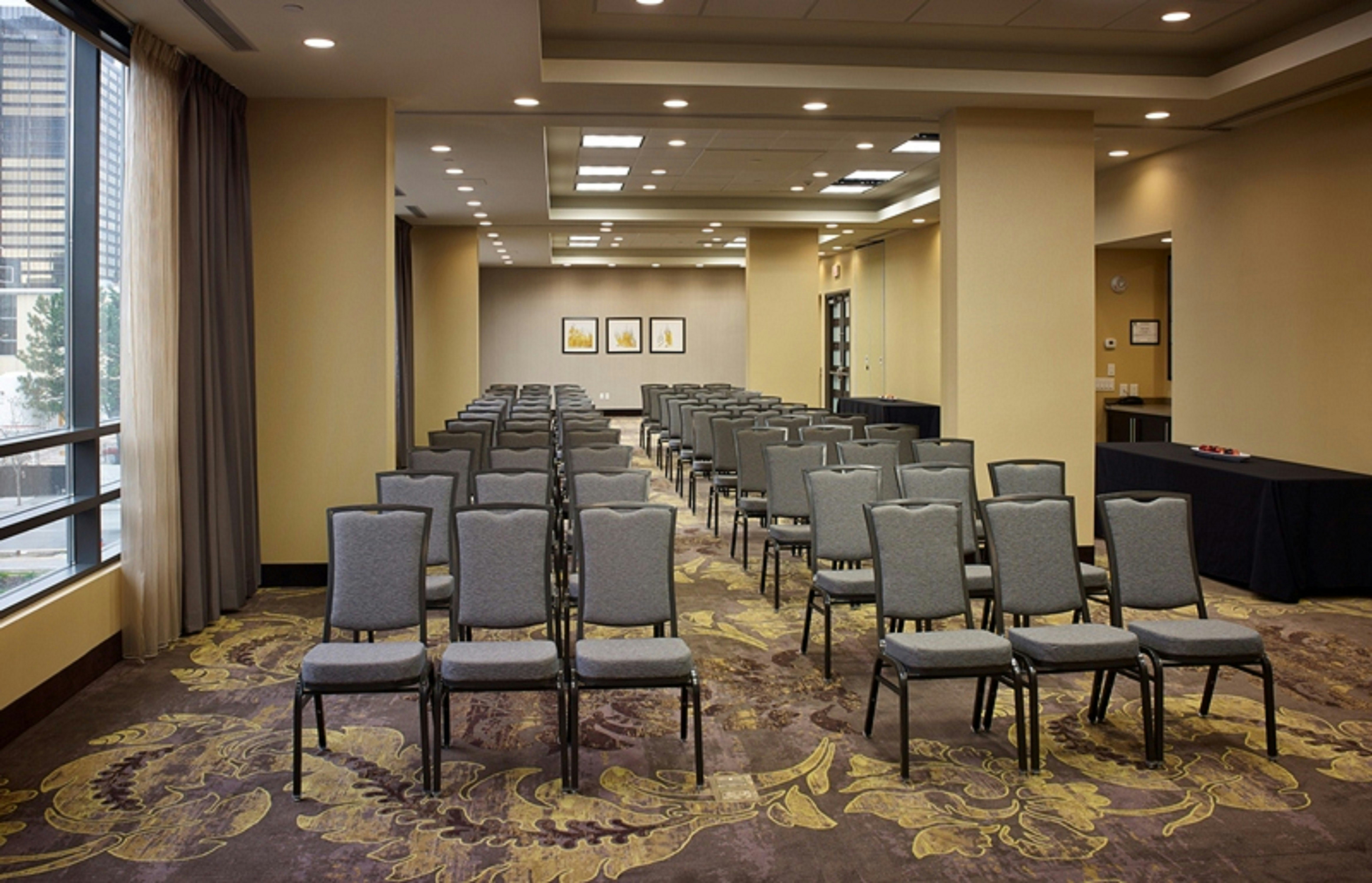 Homewood Suites By Hilton Hamilton Ontario Canada 46/50