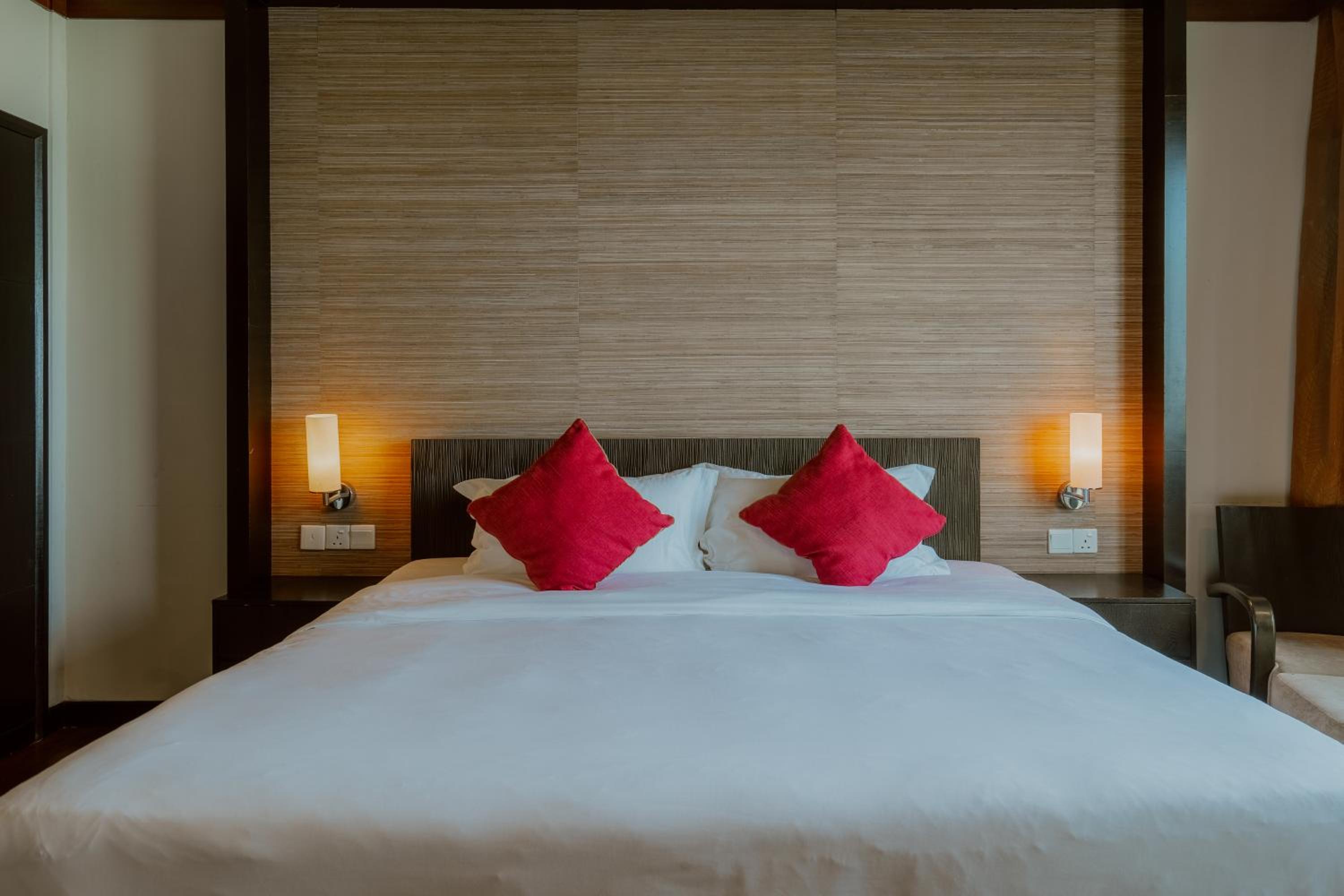 2 Bedrooms, Spa, Suite, Sea Front