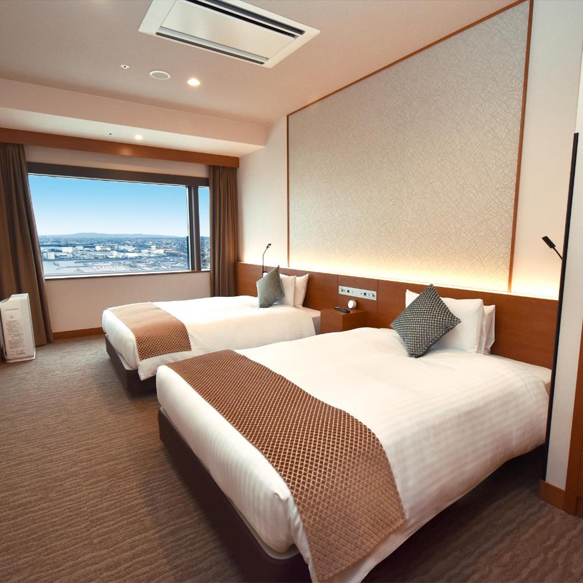 Deluxe, Twin Beds, Bay View