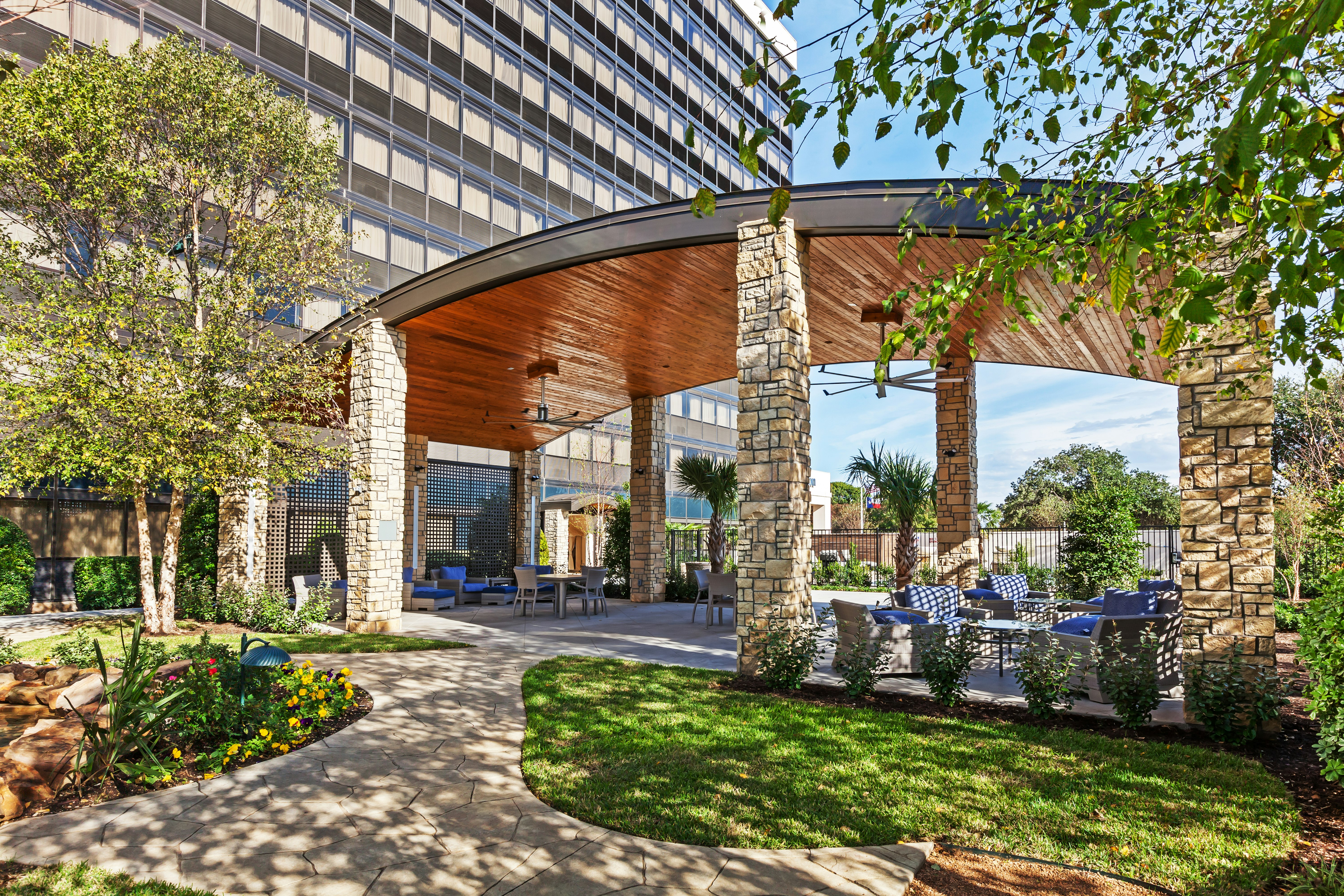 Hilton Waco 47/50