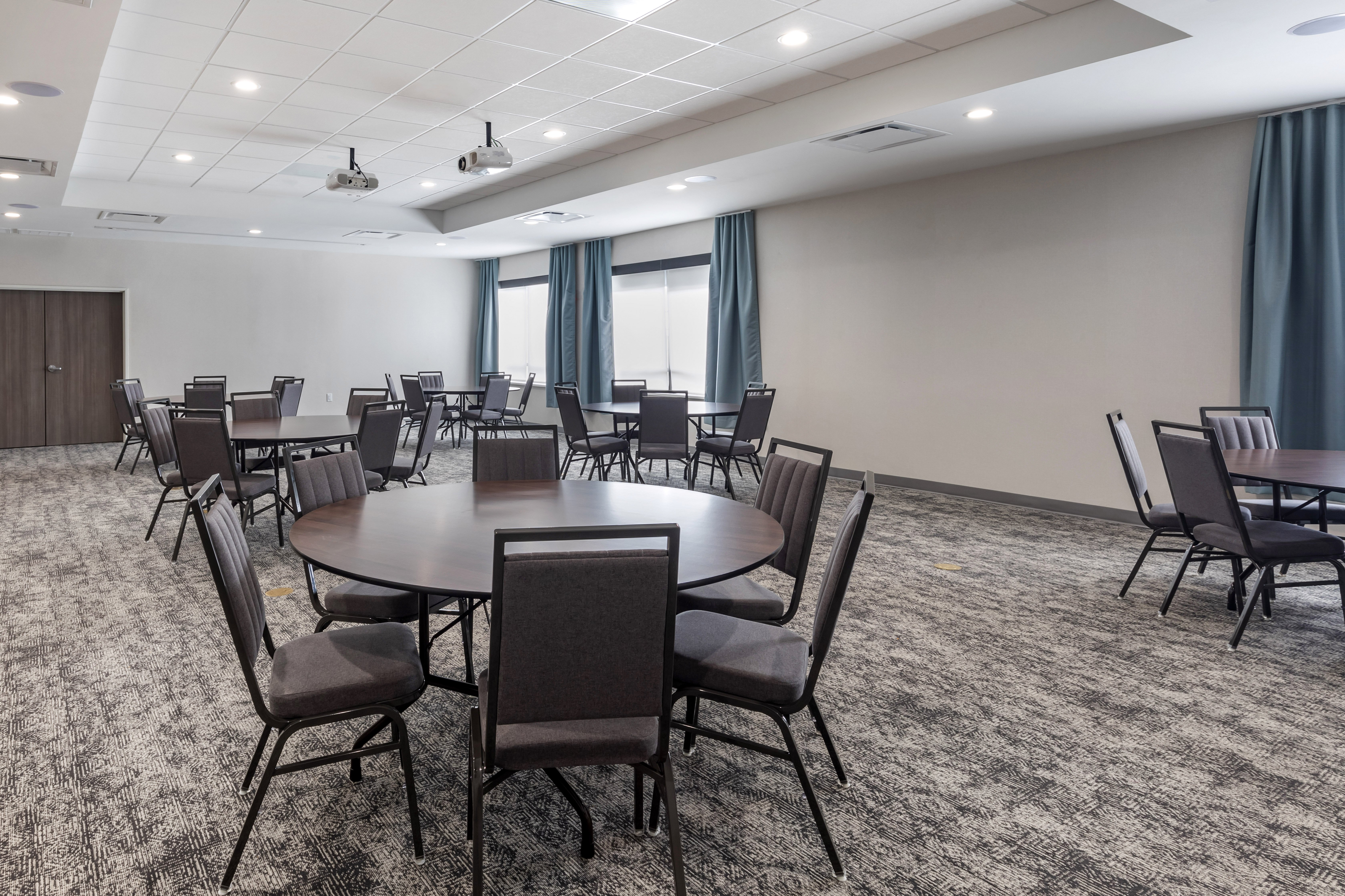 Staybridge Suites Dallas - Grand Prairie 56/70