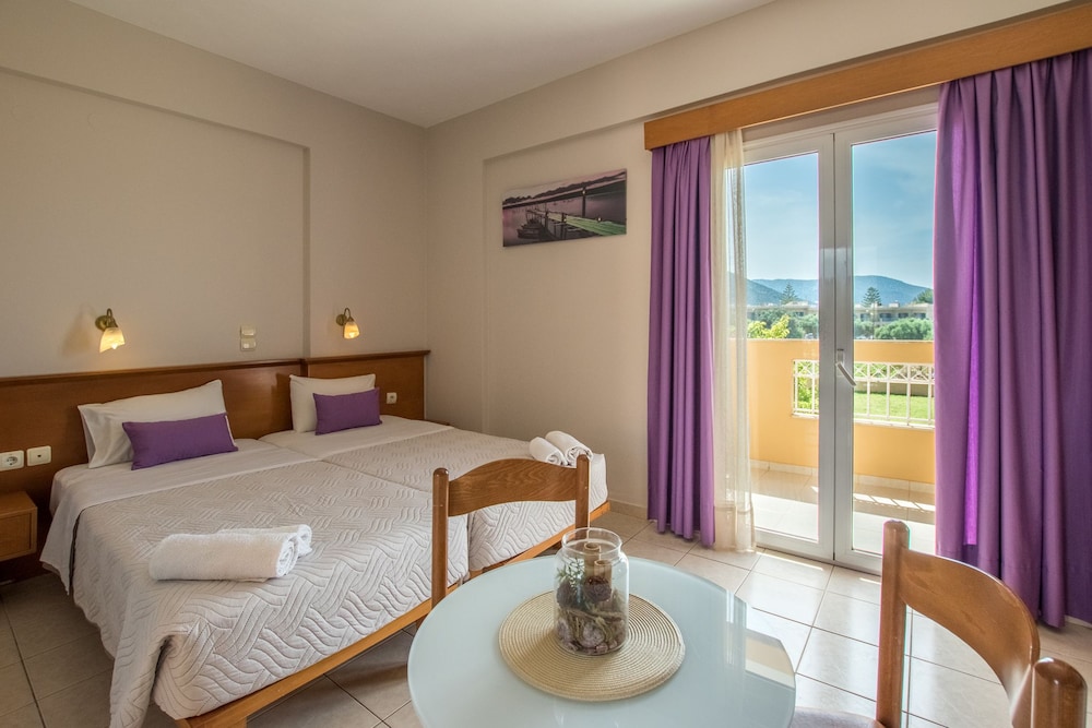 Danelis Studios & Apartments 28/55