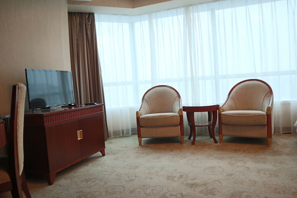 Everbright Convention & Exhibition Center 33/39
