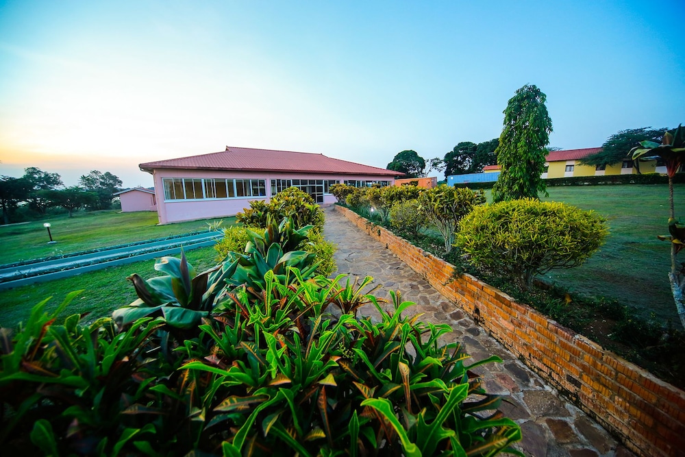 Katomi Kingdom Resort 34/45