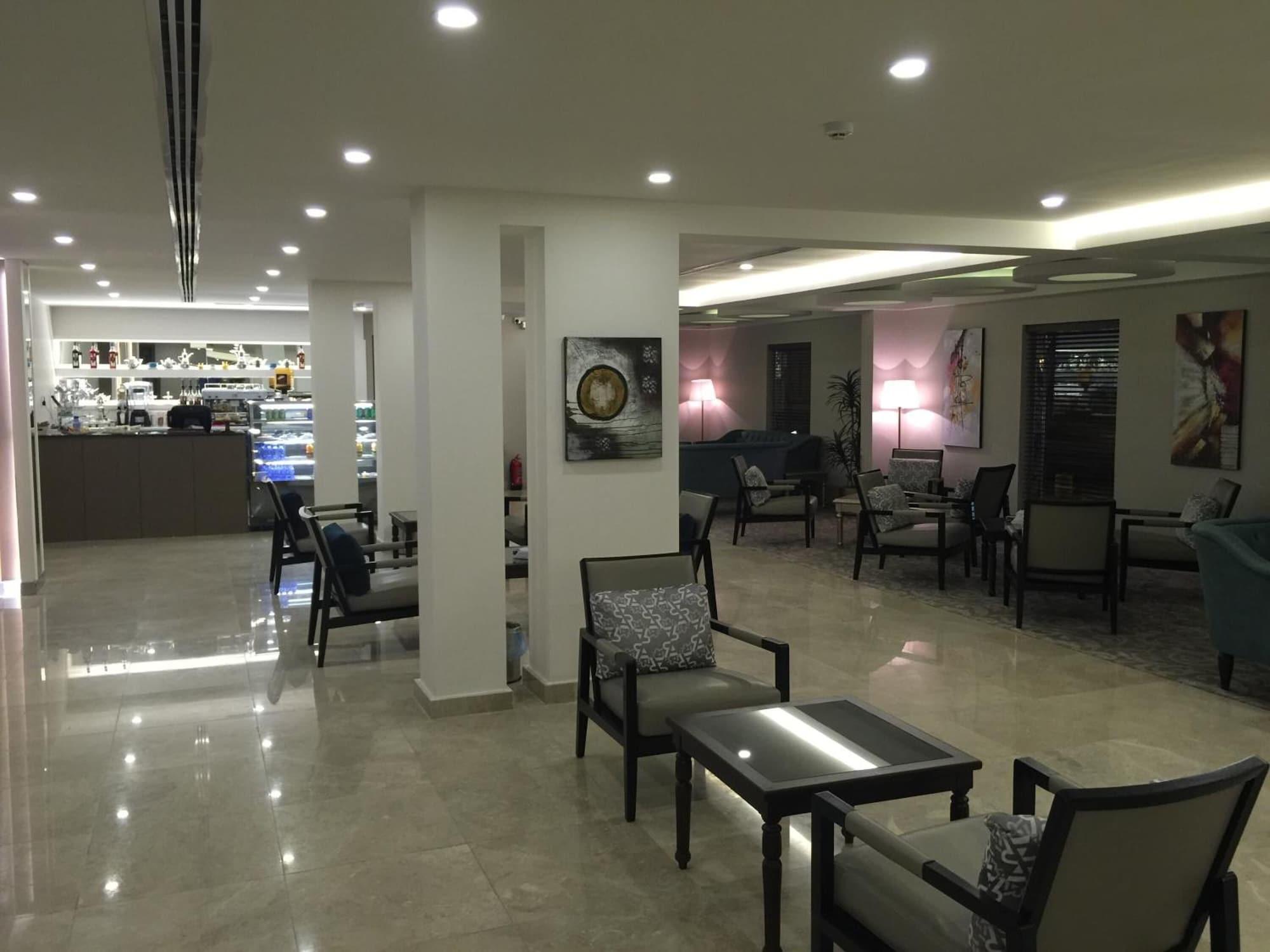 فندق تربل تري(Triple Tree Hotel) 37/50