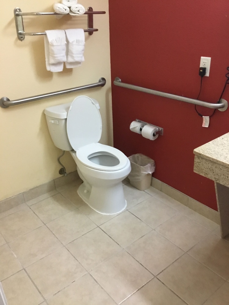 Regency Inn & Suites Baytown 59/62